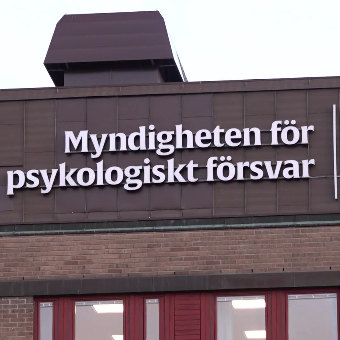 Bandet Civil Polis har gjort skiva om Karlstadsmyndighet